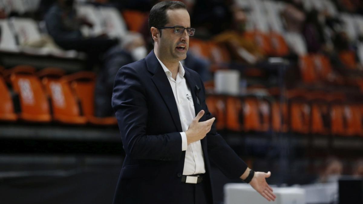 Santi Pérez, durante un encuentro del Valencia Basket.