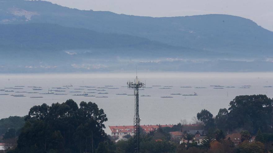 O Salnés ya ronda el millar de antenas de telefonía, el triple que hace una década