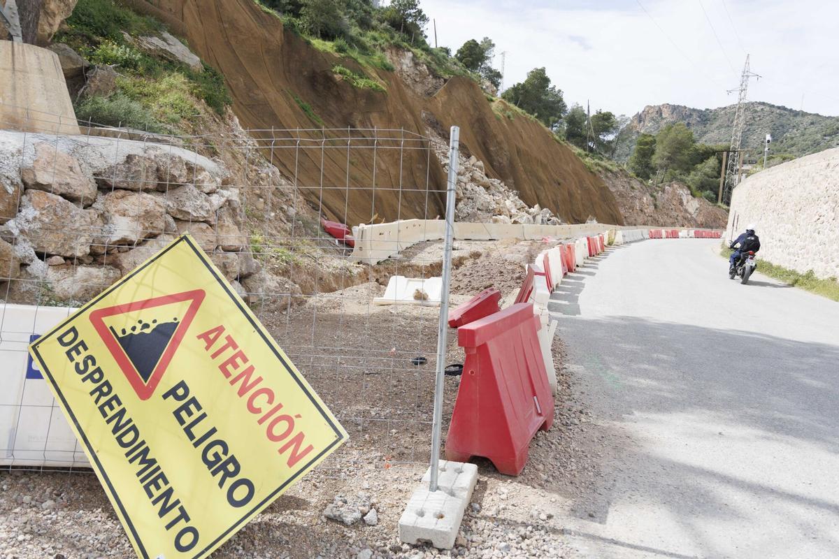 Desprendimientos en la ladera de la carretera del Espalmador en Cartagena