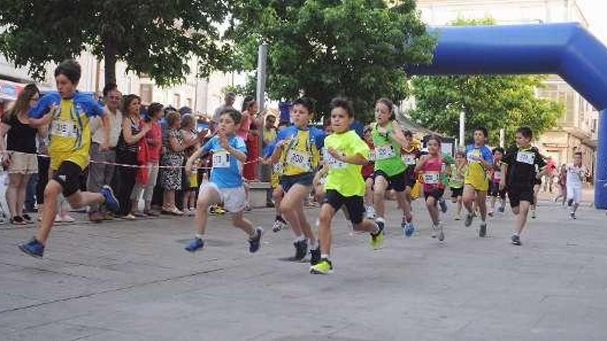 Los más pequeños toman la salida en Xinzo.