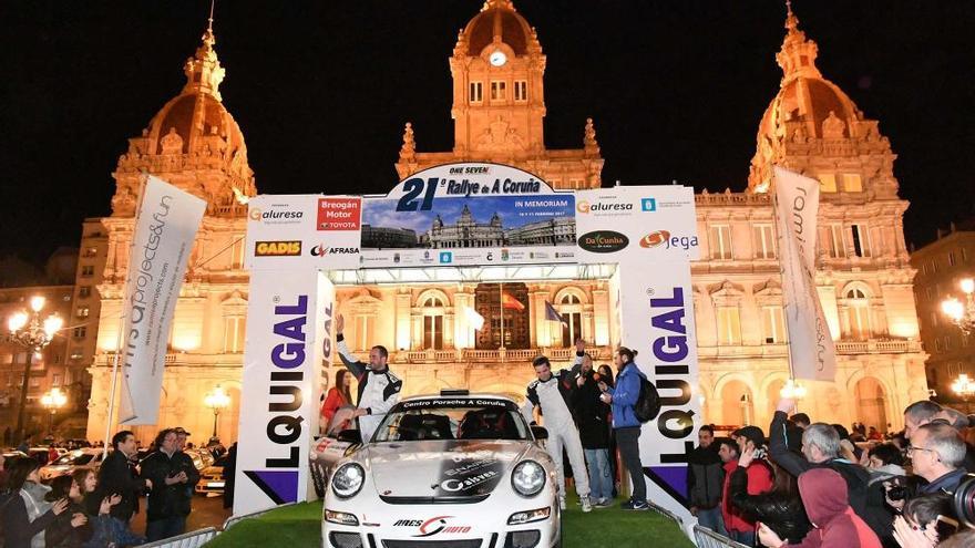 El Rally de A Coruña arranca en María Pita