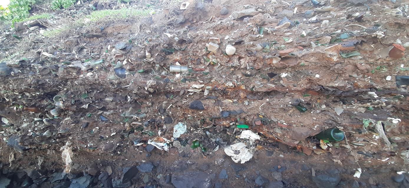 La basura ya forma parte del paisaje en Buenavista