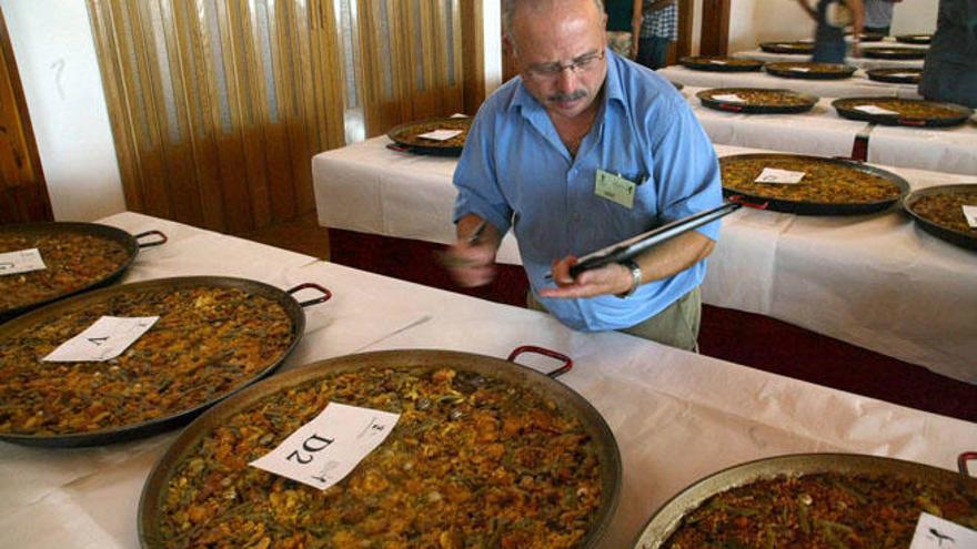 Todo a punto para la celebración del concurso de paellas de Sueca