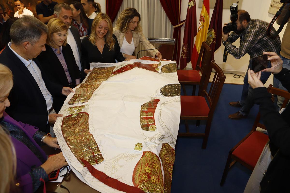 Boceto del nuevo manto presentado en el Ayuntamiento de Lorca.