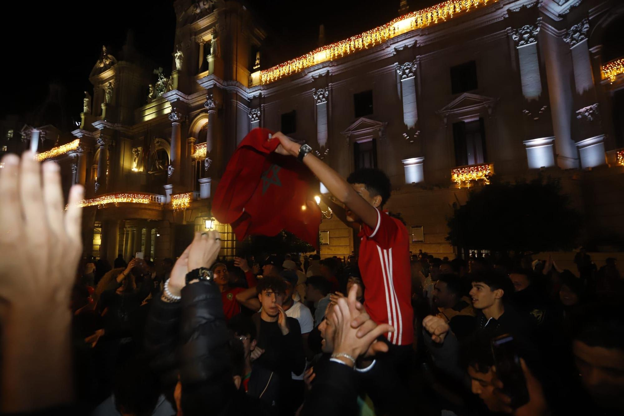 La afición marroquí celebra el triunfo de su selección