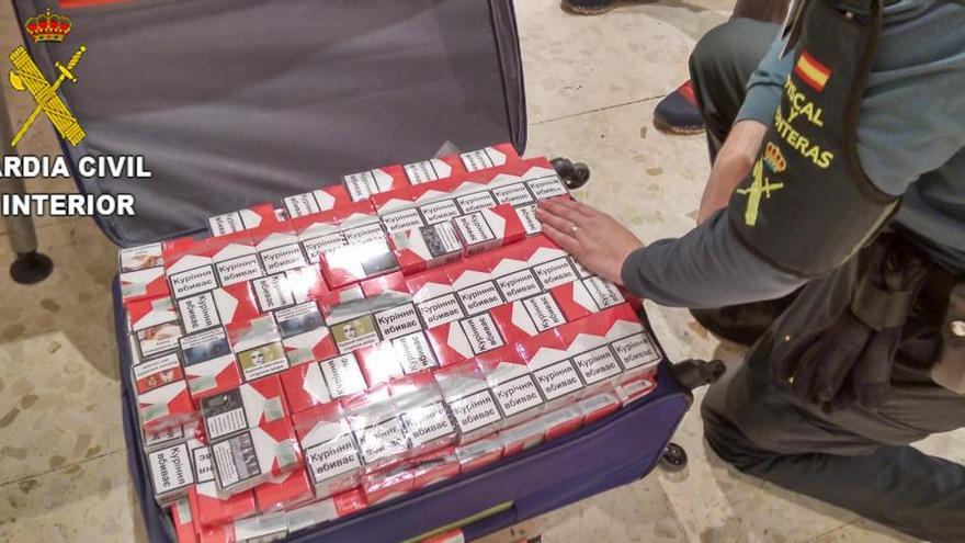 Cajetillas de tabaco de contrabando intervenidas en el aeropuerto de Manises.