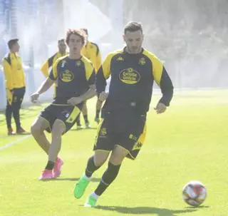 Lucas vuelve a la convocatoria y Ximo entra a pesar de no entrenar