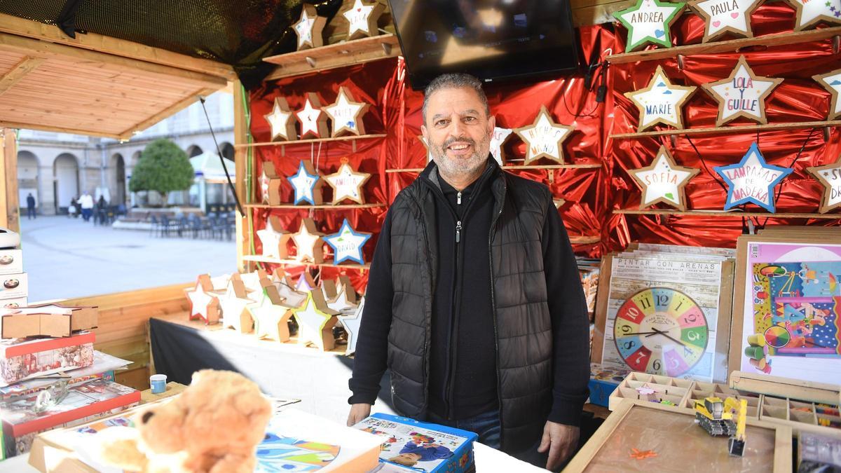 Un comerciante critica el mercado navideño de María Pita
