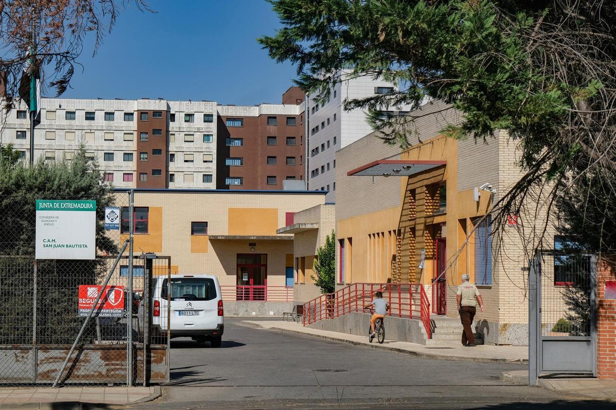 Casi la mitad de las pruebas de edad realizadas a menas en Extremadura revela que son adultos