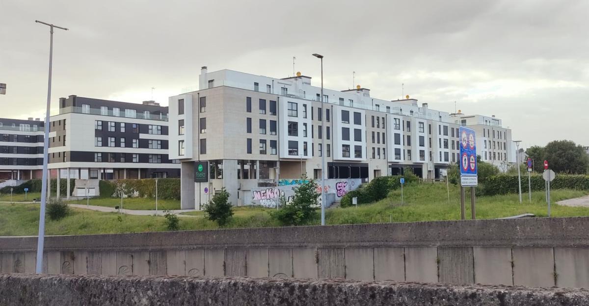 Viviendas tras el Corte Inlgés, en O Castiñeiriño