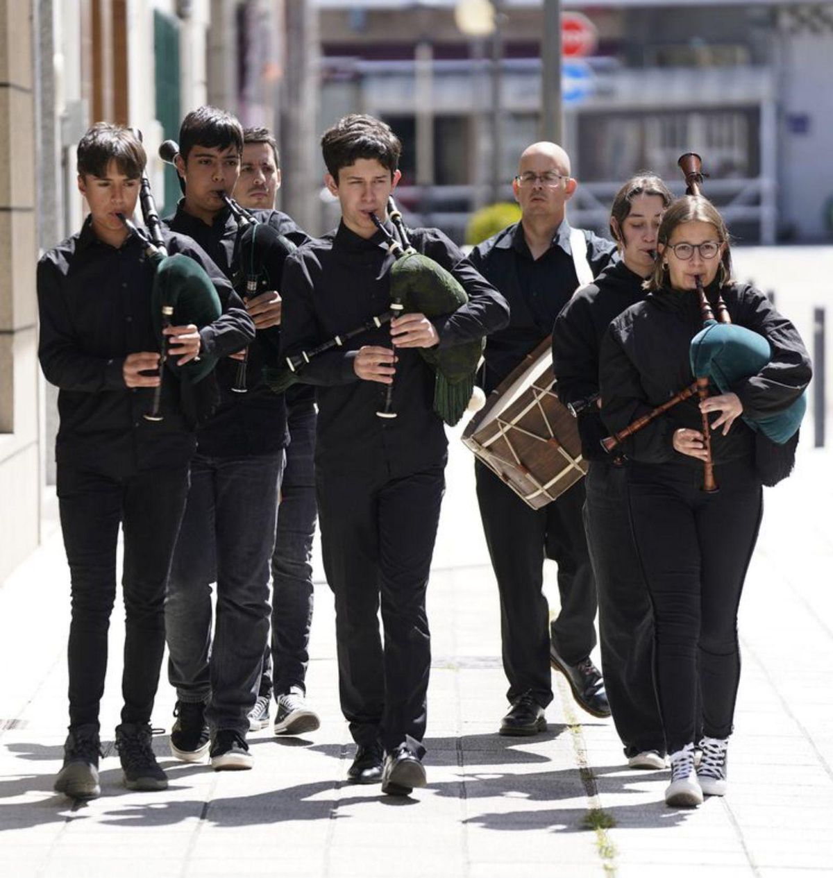 Música de raíz para enxalzar a fala do país