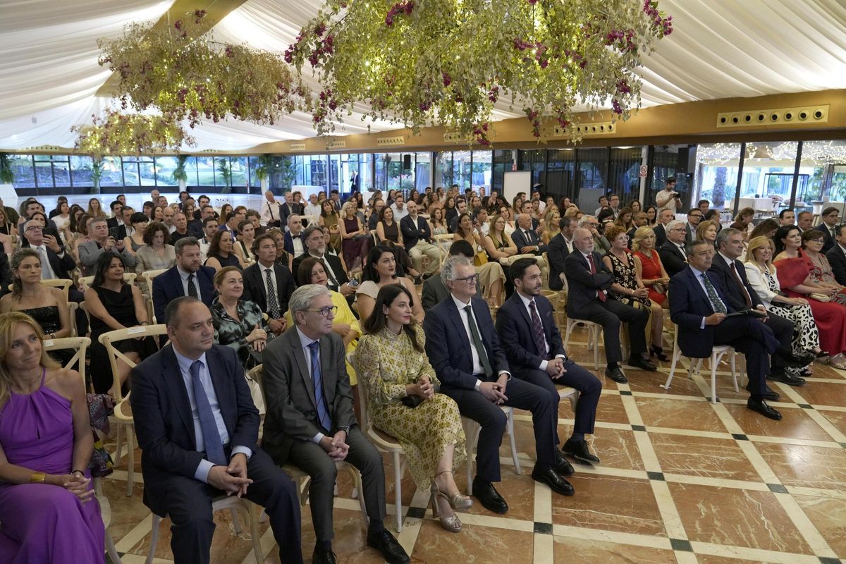 Invitados en un momento del acto.