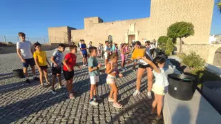 Baena revive los juegos infantiles de antaño en una luminosa tarde de convivencia