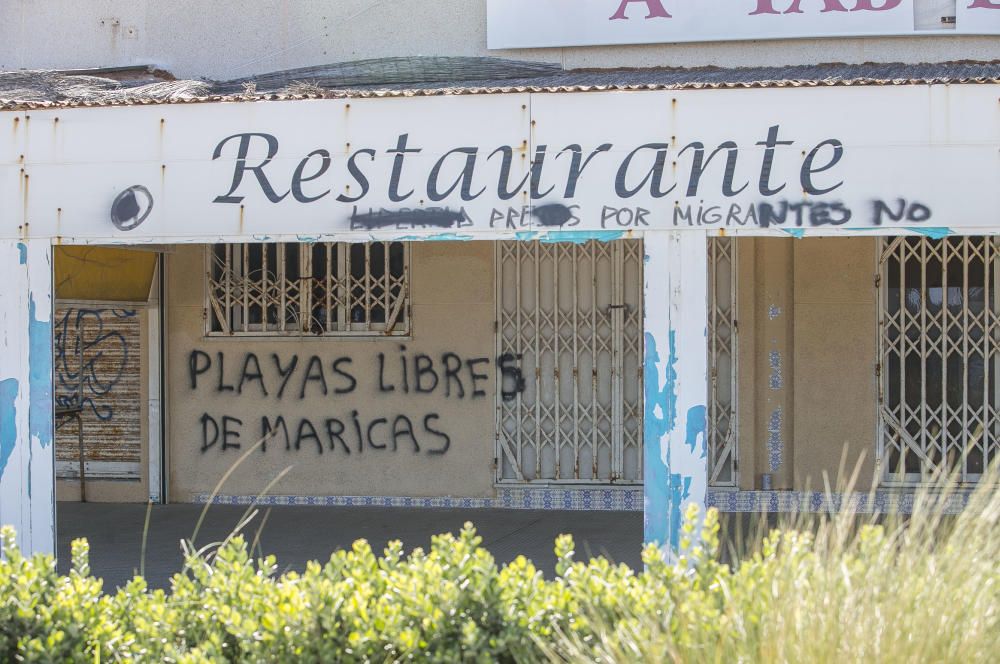 El primer puente festivo del año llena los hoteles y las playas de Alicante