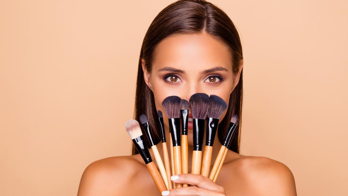 CÓMO HACER QUE EL MAQUILLAJE DURE | Productos clave para un maquillaje  natural de larga duración