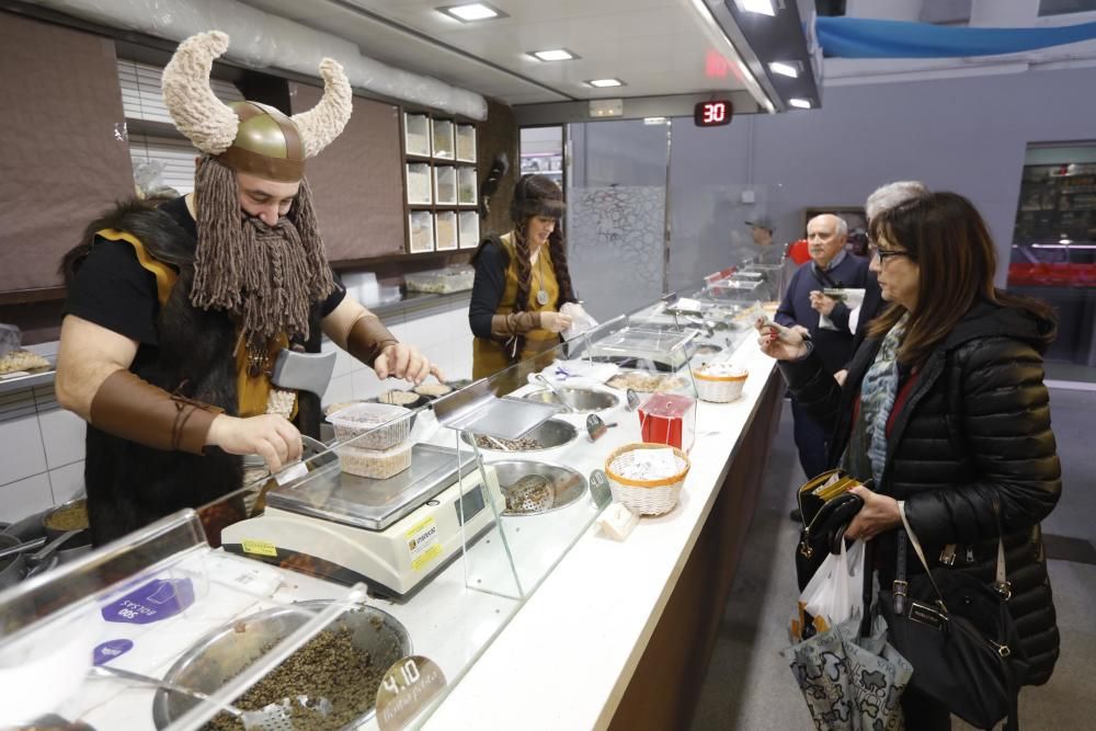 Carnaval - Els comerciants del Mercat de Lleó homenatgen les civilitzacions antigues