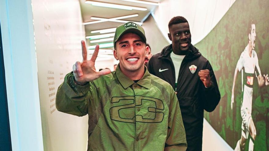 Nico Fernández Mercau entrena con el Elche en la semana previa al derbi