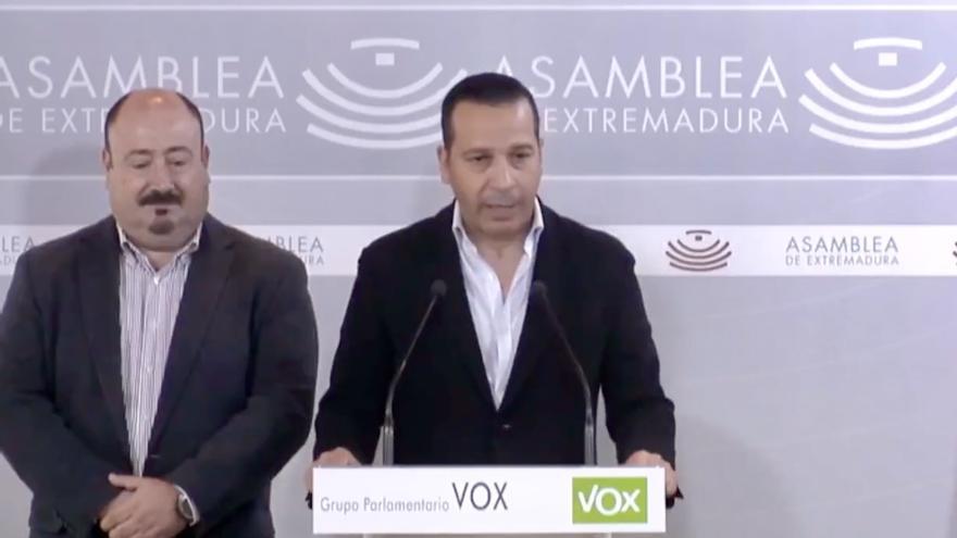 Comparecencia del presidente de Vox Cáceres, Óscar Fernández Calle, este martes en la Asamblea de Extremadura.