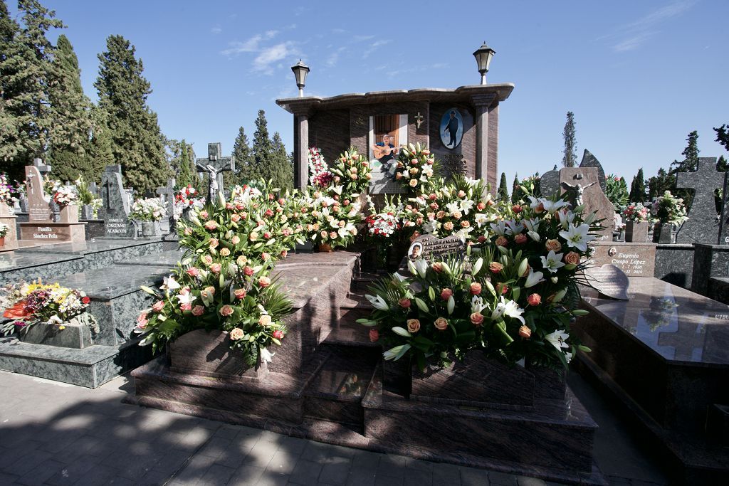 Cementerio de Espinardo el día de Todos los Santos