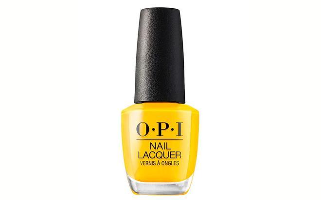 Esmalte de uñas amarillo de OPI.