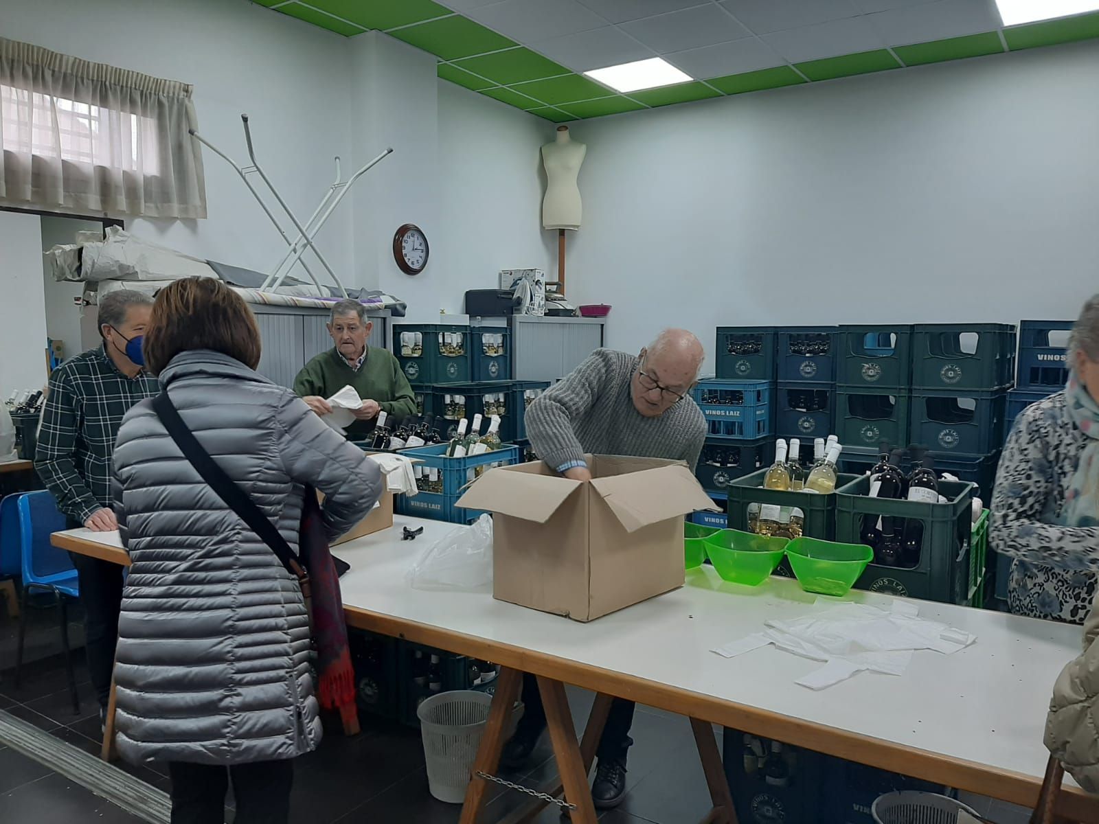 Más de 1.600 bollos preñaos: así ha celebrado los jubilados de El Berrón el día del socio