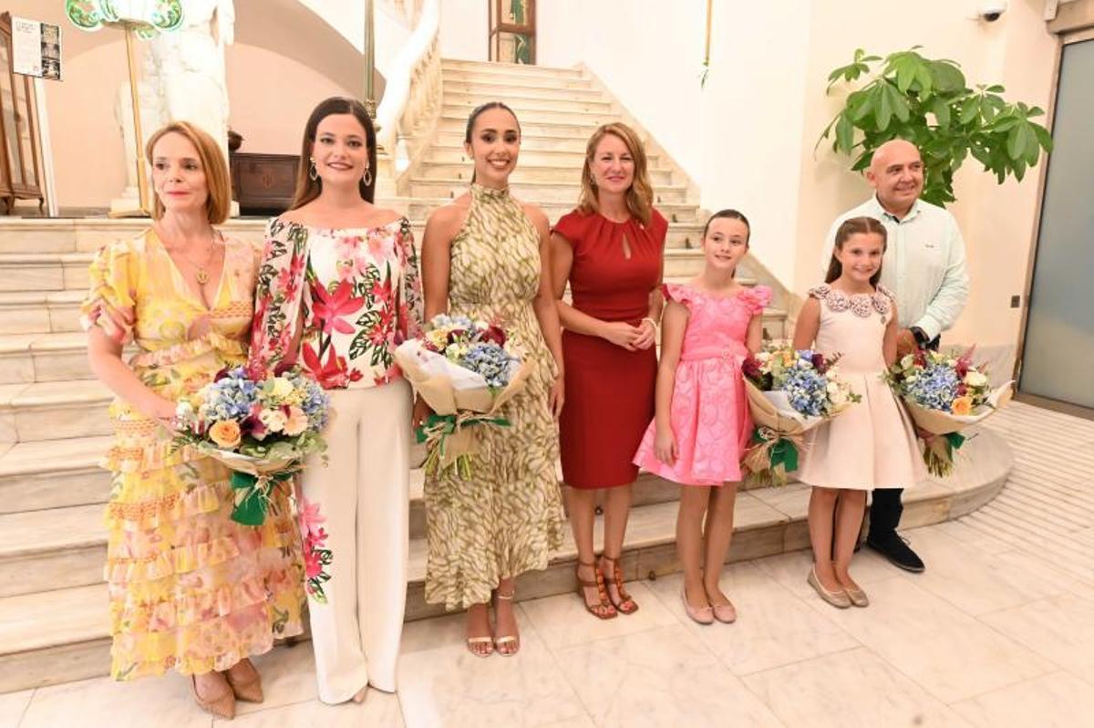 La recepción en el Ayuntamiento de Castelló a las nuevas reinas y damas de la ciudad La recepción en el Ayuntamiento de Castelló a las nuevas reinas y damas de la ciudad