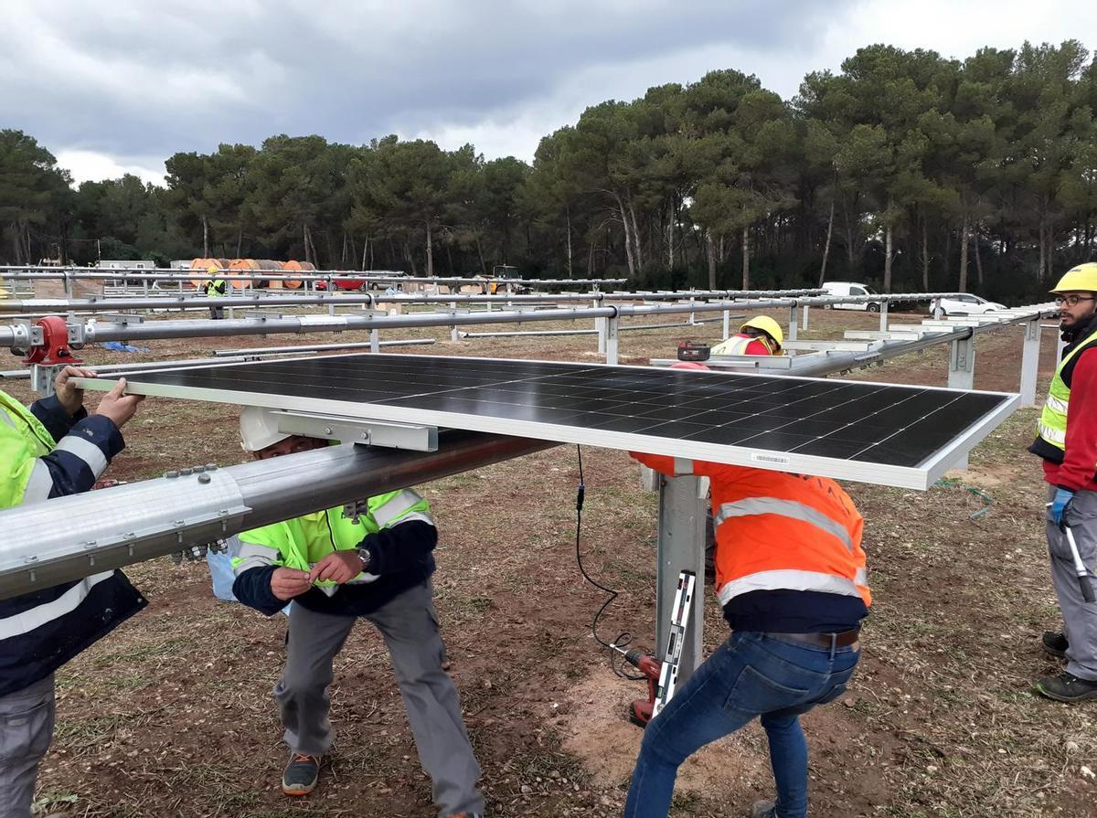 La coordinación entre ingeniería, equipos y ejecución es clave en el rendimiento final de un parque fotovoltaico