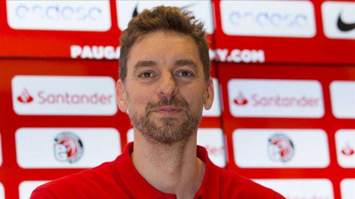 Pau Gasol felicitó al equipo de Scariolo