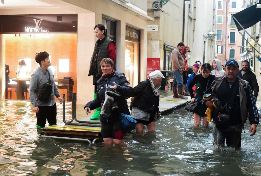 Venecia inundada por el ''acqua alta''