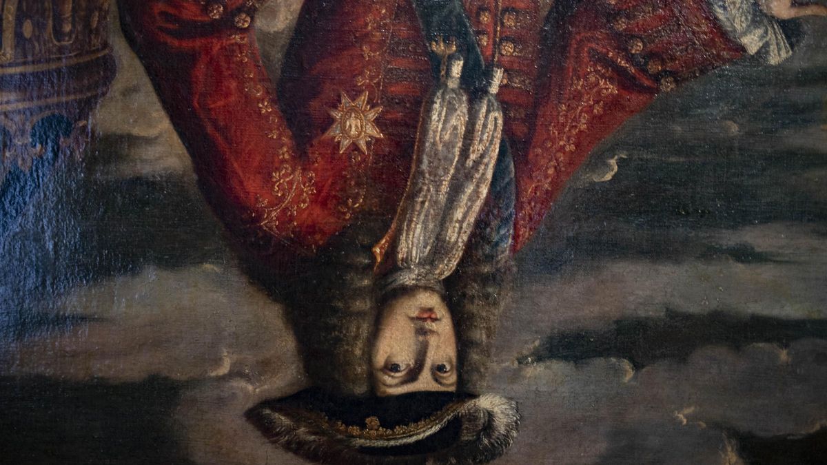 El cuadro de Felipe V, antes de ser restaurado.