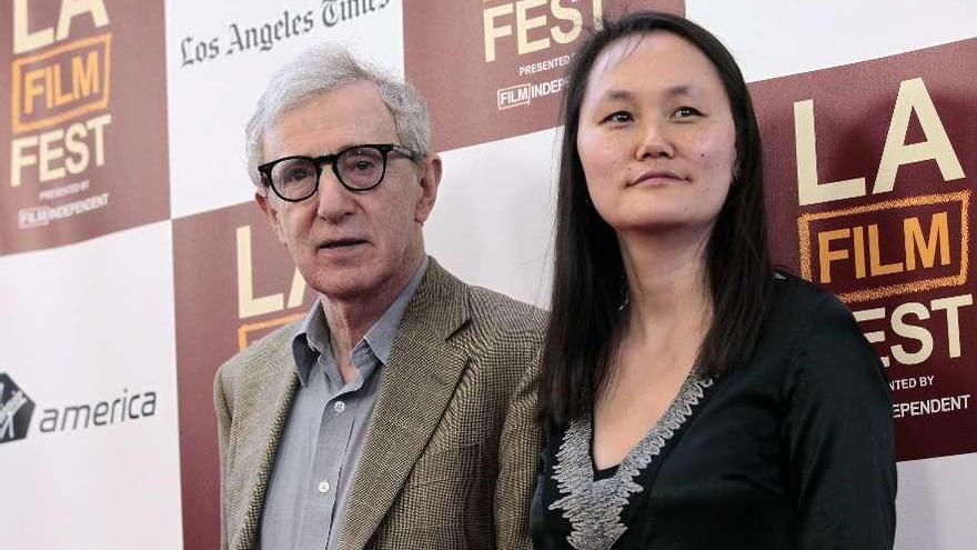 Woody Allen y su mujer, Soon-Yi Previn.