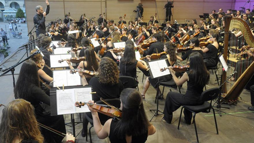 Músicos de la Orquesta Joven de la Sinfónica.