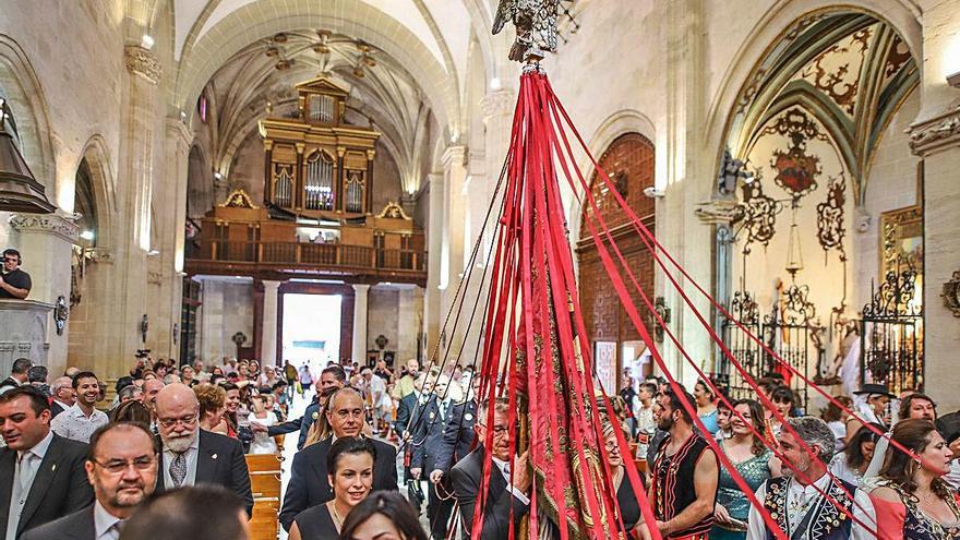 Imagen de la misa en Santas Justa y Rufina con la enseña del Oriol en julio de 2019.