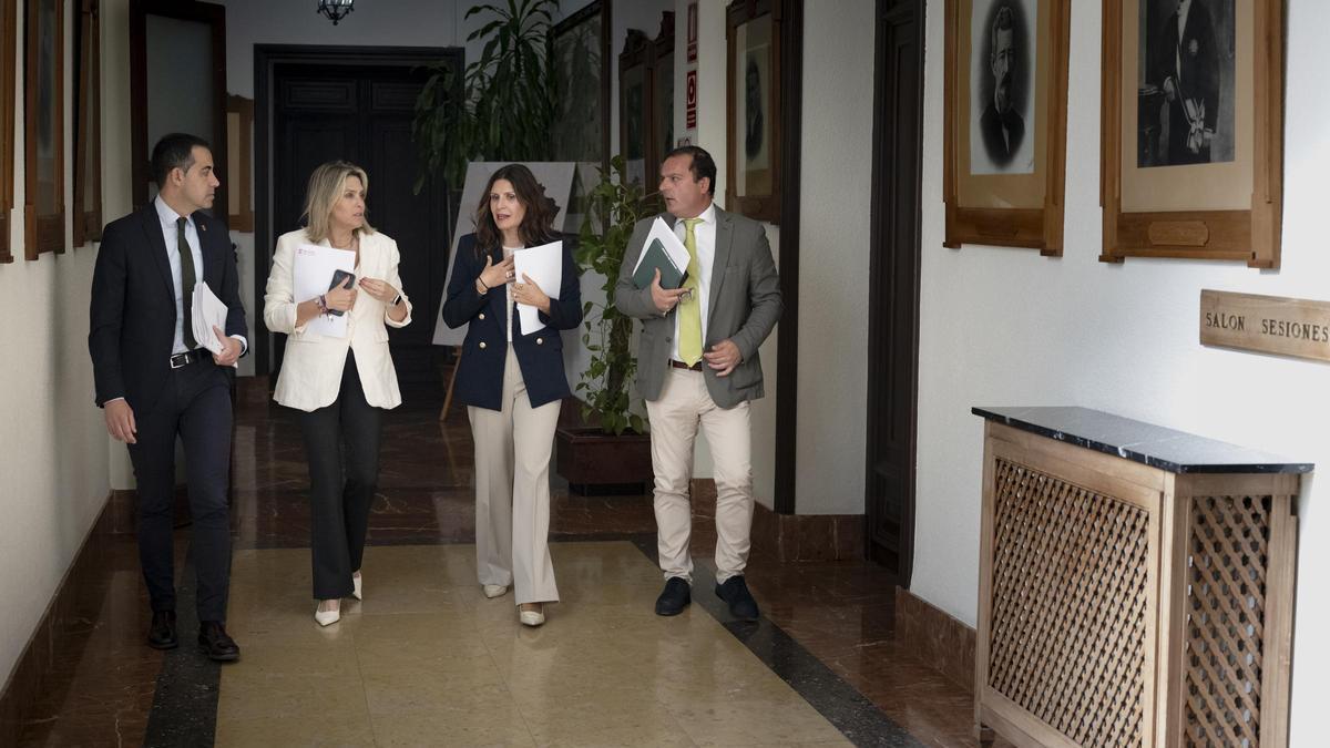 Héctor Folgado, Marta Barrachina, María Ángeles Pallarés y Andrés Martínez.