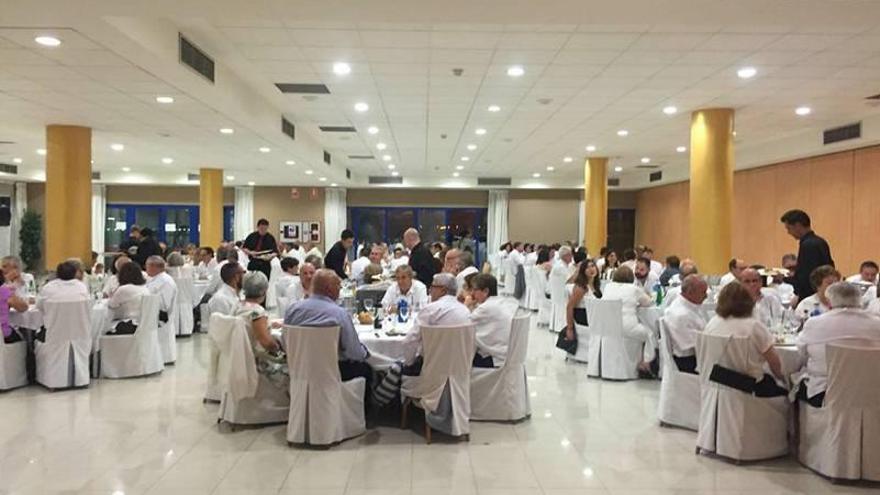 La Asociación de Instaladores Eléctricos homenajea a sus jubilados con la Cena de la Luz.