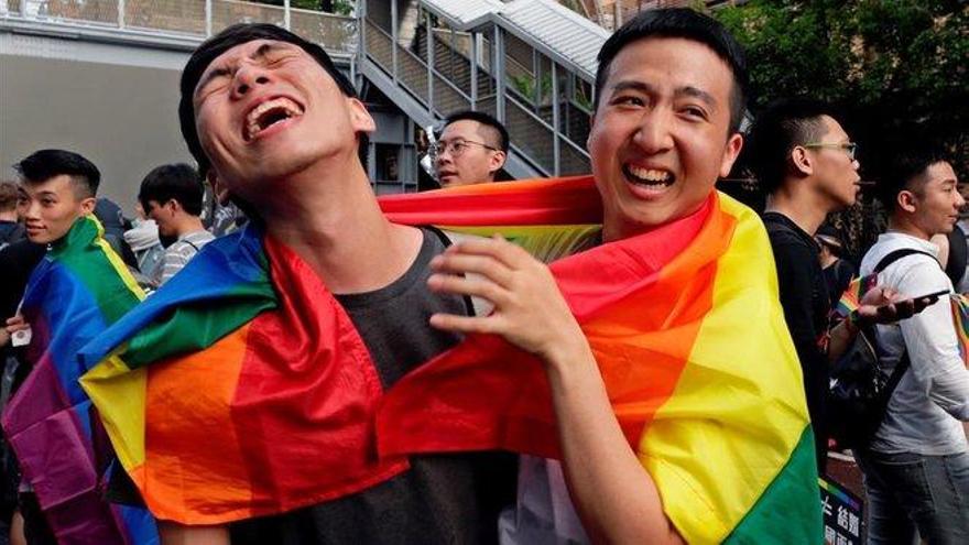 Taiwán estrena el matrimonio homosexual en Asia