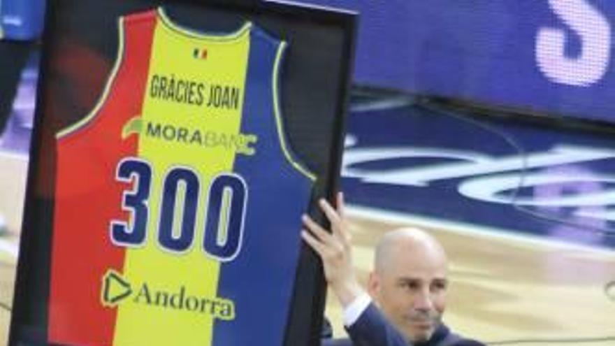 Joan Peñarroya va rebre un homenatge en la seva tornada a Andorra