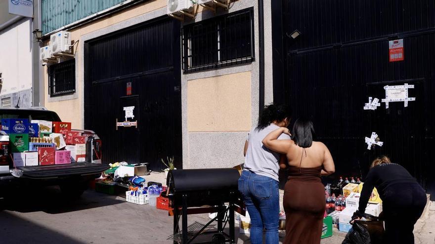 «Nos hemos quedado sin trabajo y sin casa»: el cierre de un club en Chinales por trata de mujeres deja a una decena de ellas en la calle