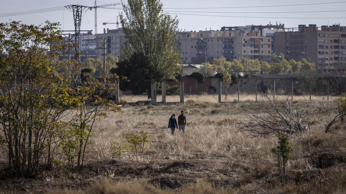 Terrenos en el barrio de Miralbueno donde está previsto construir 1.500 viviendas.