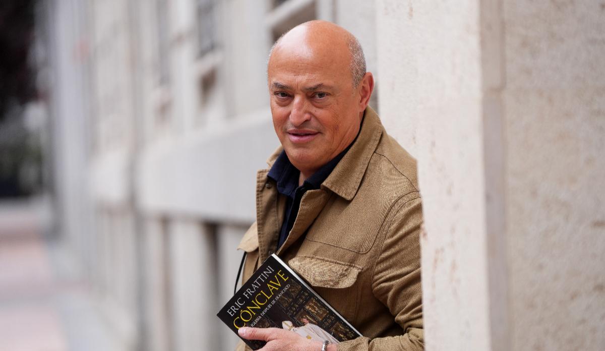 El último libro de Frattini analiza a los 133 candidatos envueltos en la elección del nuevo pontífice.