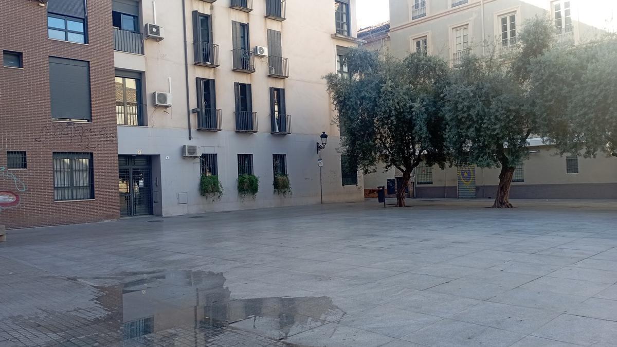 La plaza de las Cofradías, ayer, a la espera del nuevo parque infantil.