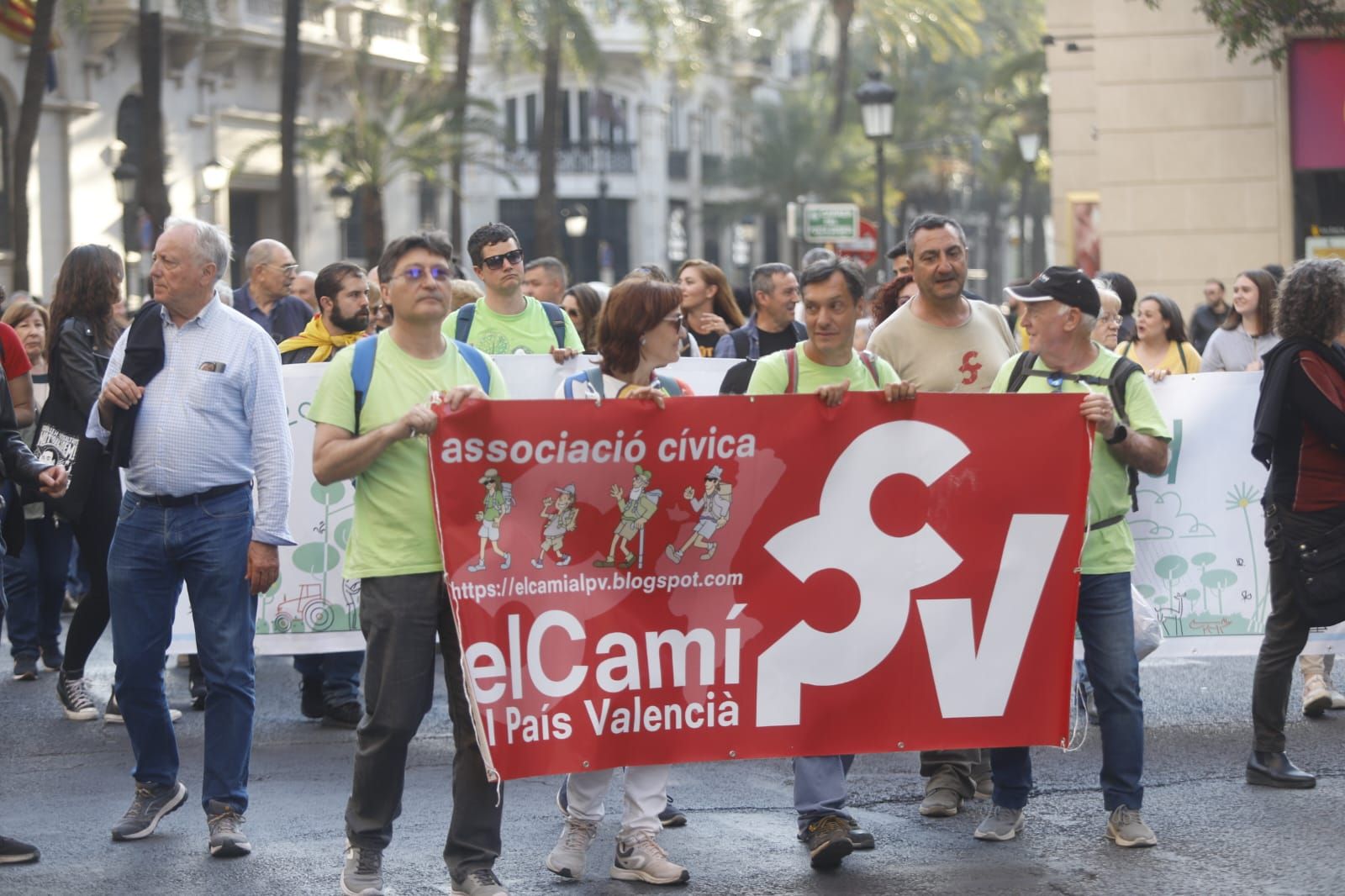 Manifestación en València para conmemorar la diada del 25 de abril