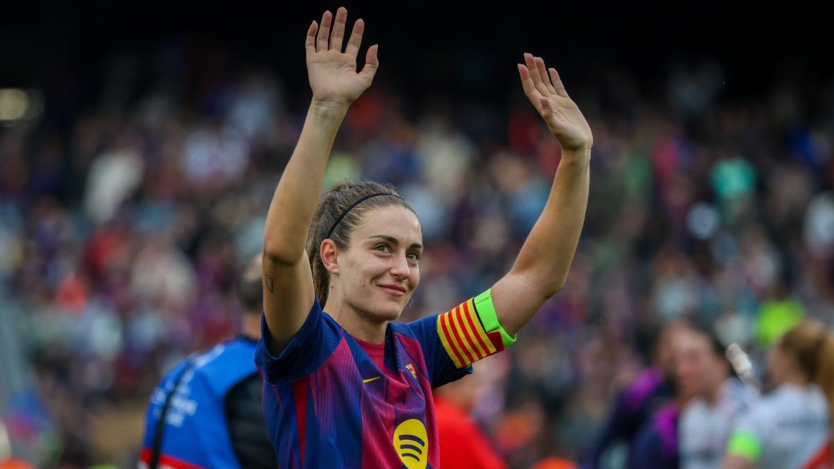 Alexia Putellas, ovacionada en 'su' Camp Nou