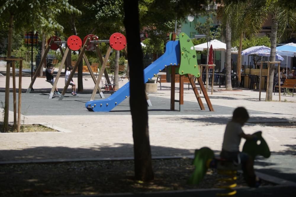 Los niños y niñas vuelven a los parques infantiles