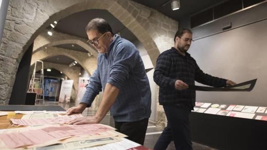 Preparatius, ahir, de l&#039;exposició «Records del Conservatori», que s&#039;inaugura avui a les 7 de la tarda