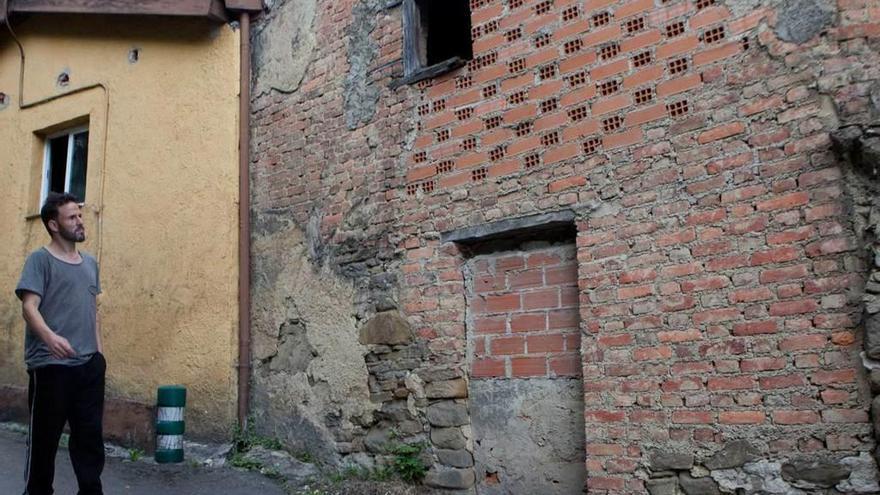 Problemas de &quot;salubridad&quot; en una casa abandonada en Tetuán (San Martín)