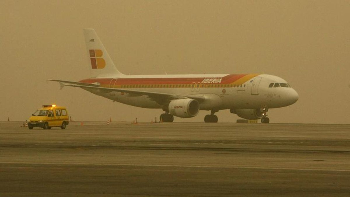 Nieblas en el aeropuerto de Badajoz.