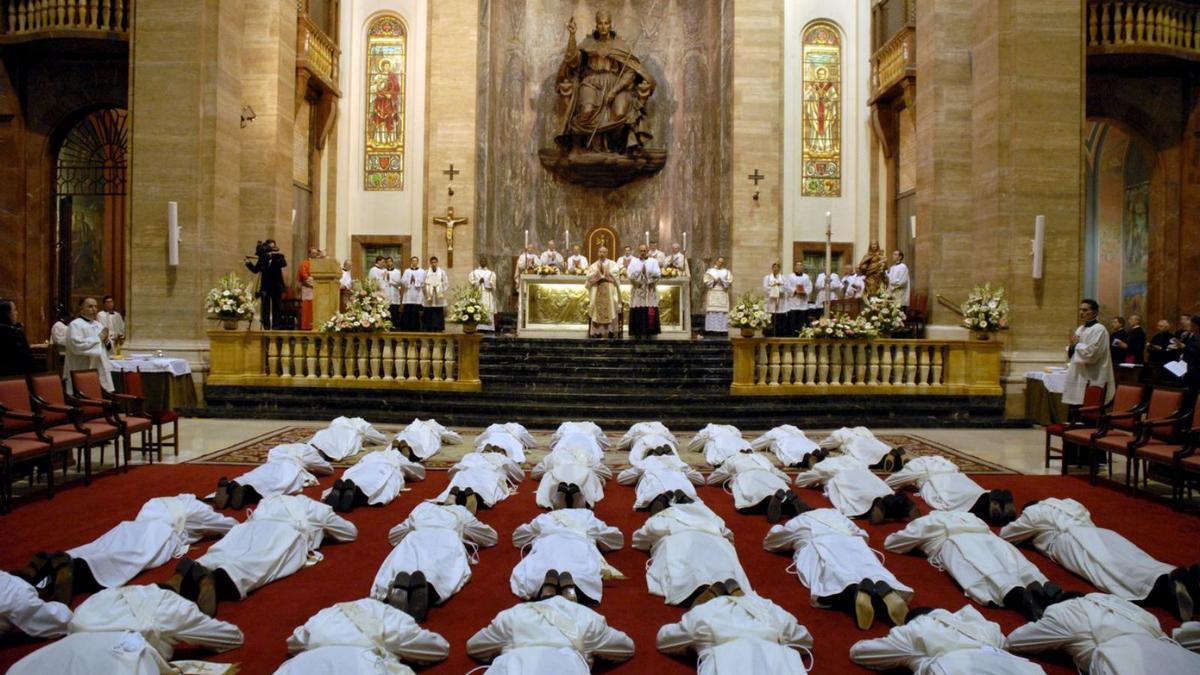 Una ordenación de sacerdotes del Opus Dei. | Efe