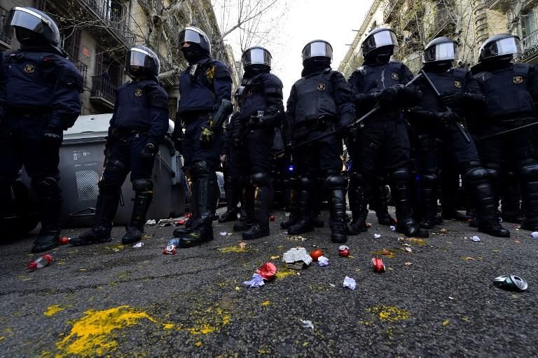 Miles de manisfestantes en Bélgica y Cataluña en protesta por la detención de Puigdemont