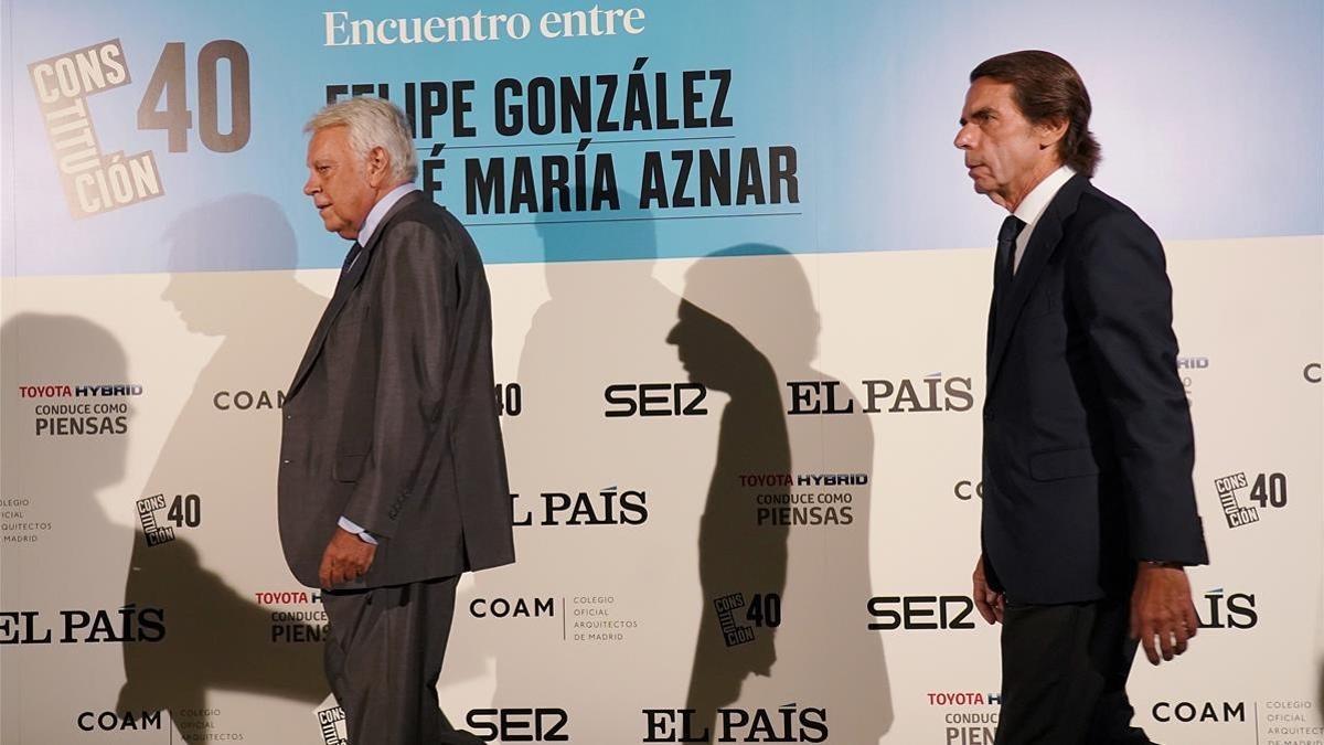 Los expresidentes Felipe Gonzalez y Jose Maria Aznar durante el debate.